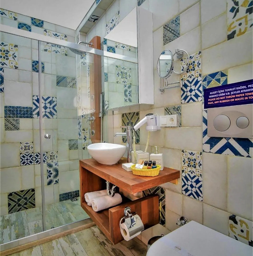 Micel Otel Alaçatı 0*,
